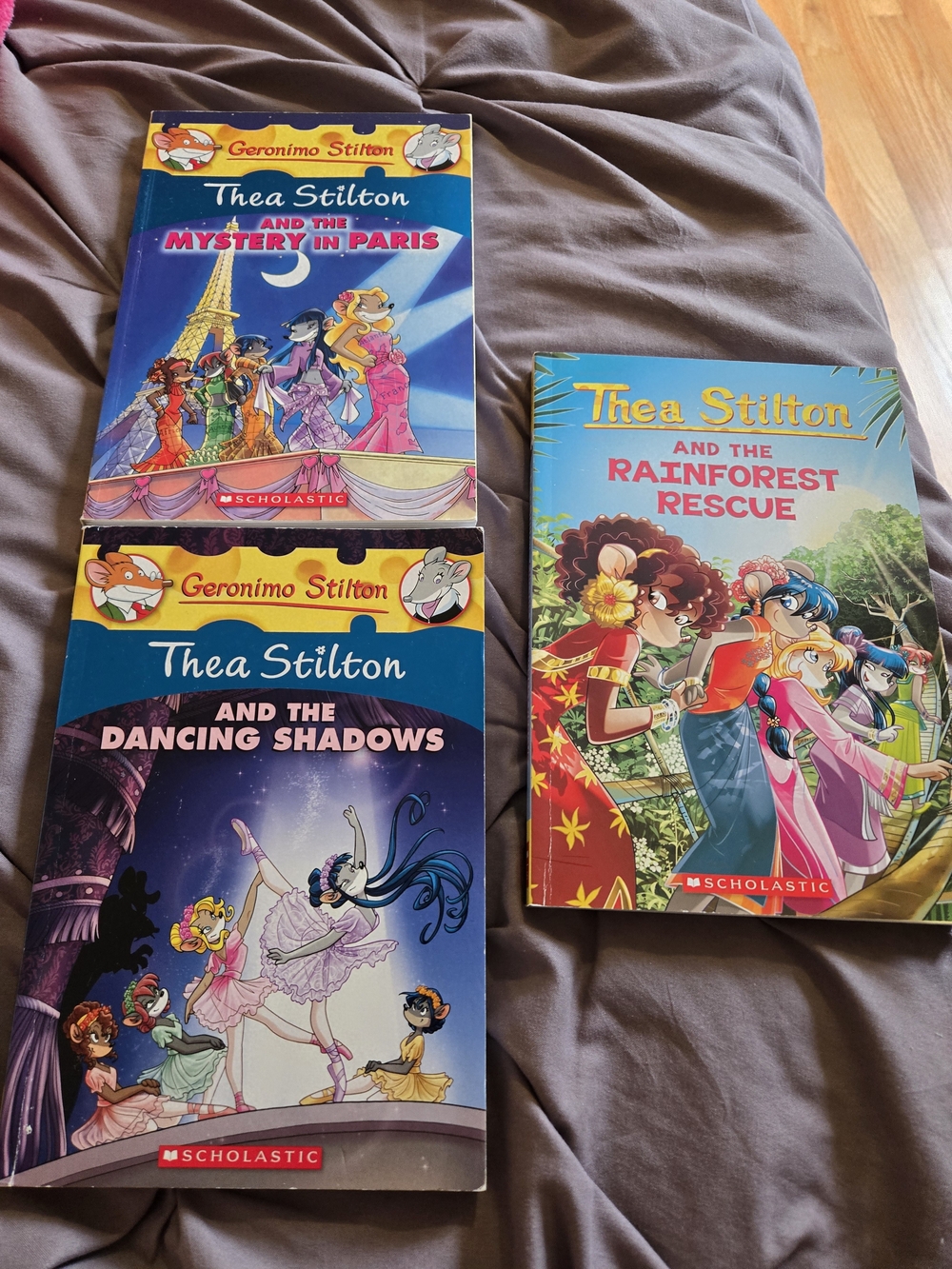 Scholastic Thea Stilton Paperback Book Set - Blue, Pink, Yellow